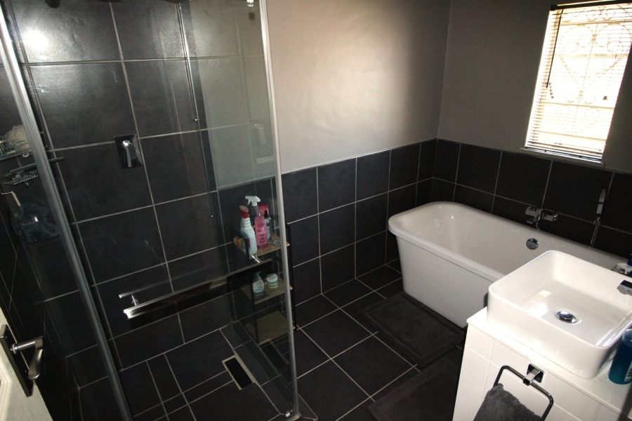 4 Bedroom Property for Sale in Westdene Free State